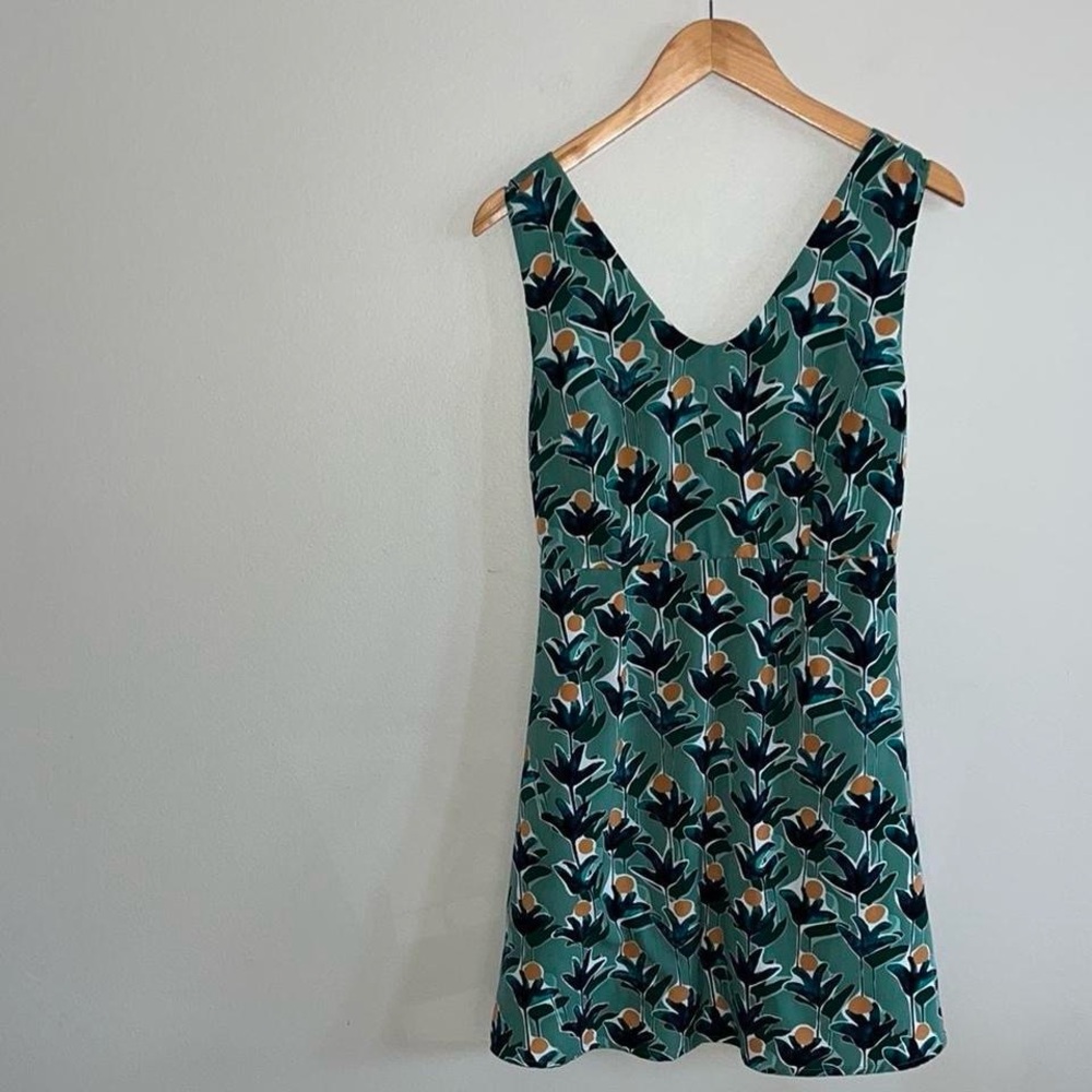 Anonyme Green Sundress With Sleeveless Design And Scoop Neck